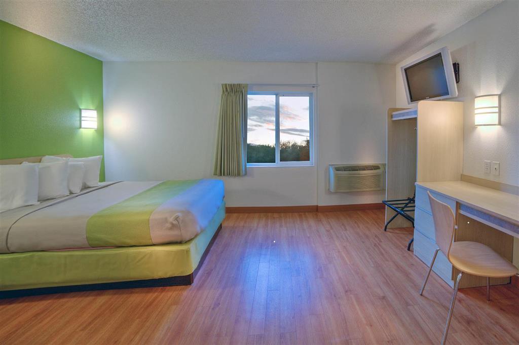 Wolfe'S Moab, Adult Only Hotel Room photo